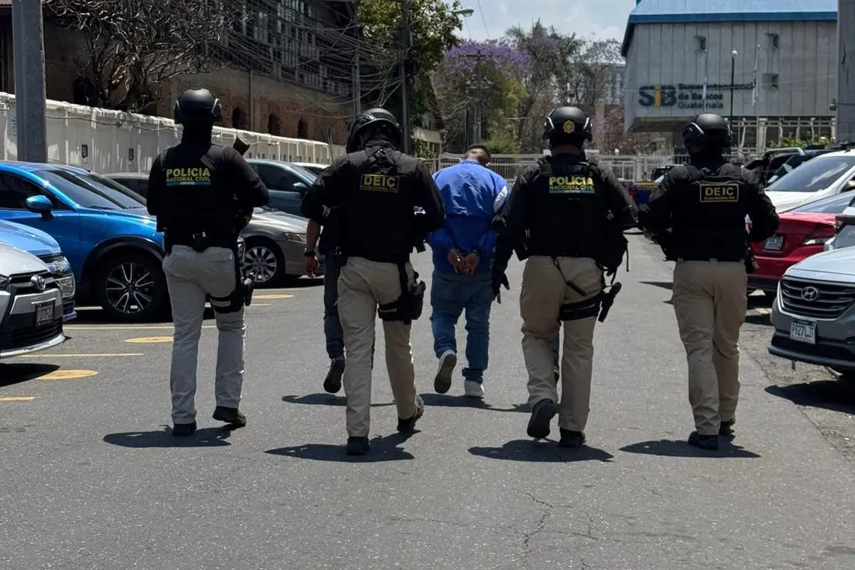 El detenido en la zona 21 es acusado de cometer el secuestro de una adolescente de 17 años., PNC de Guatemala.