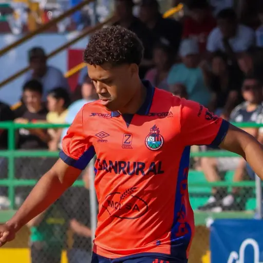 Jugadores en el partido Guastatoya vs. Municipal 