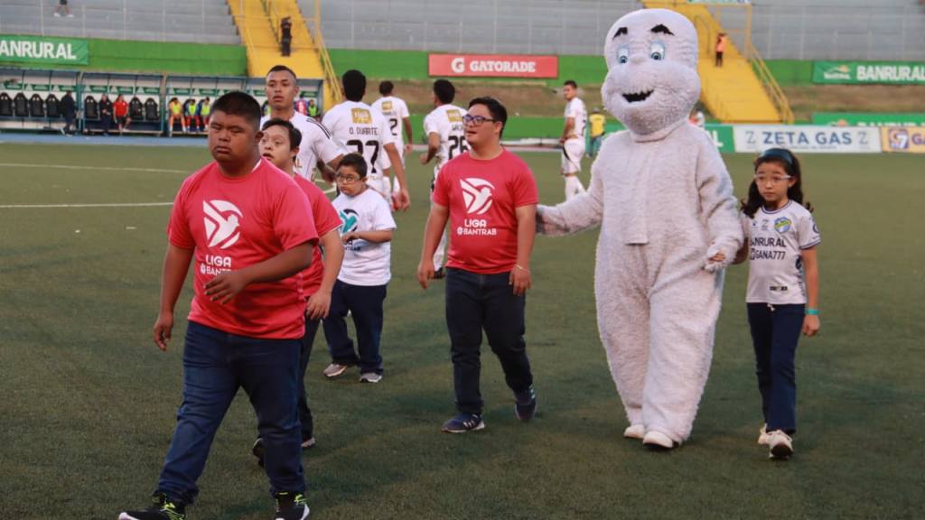 Clausura 2026: Comunicaciones vs. Xelajú | Alex Meoño