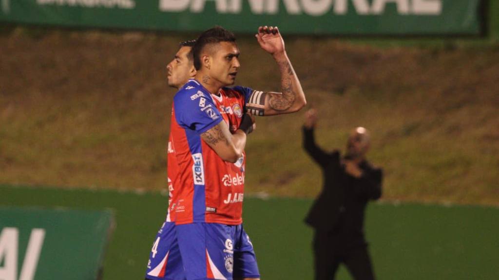 Clausura 2026: Comunicaciones vs. Xelajú | Alex Meoño