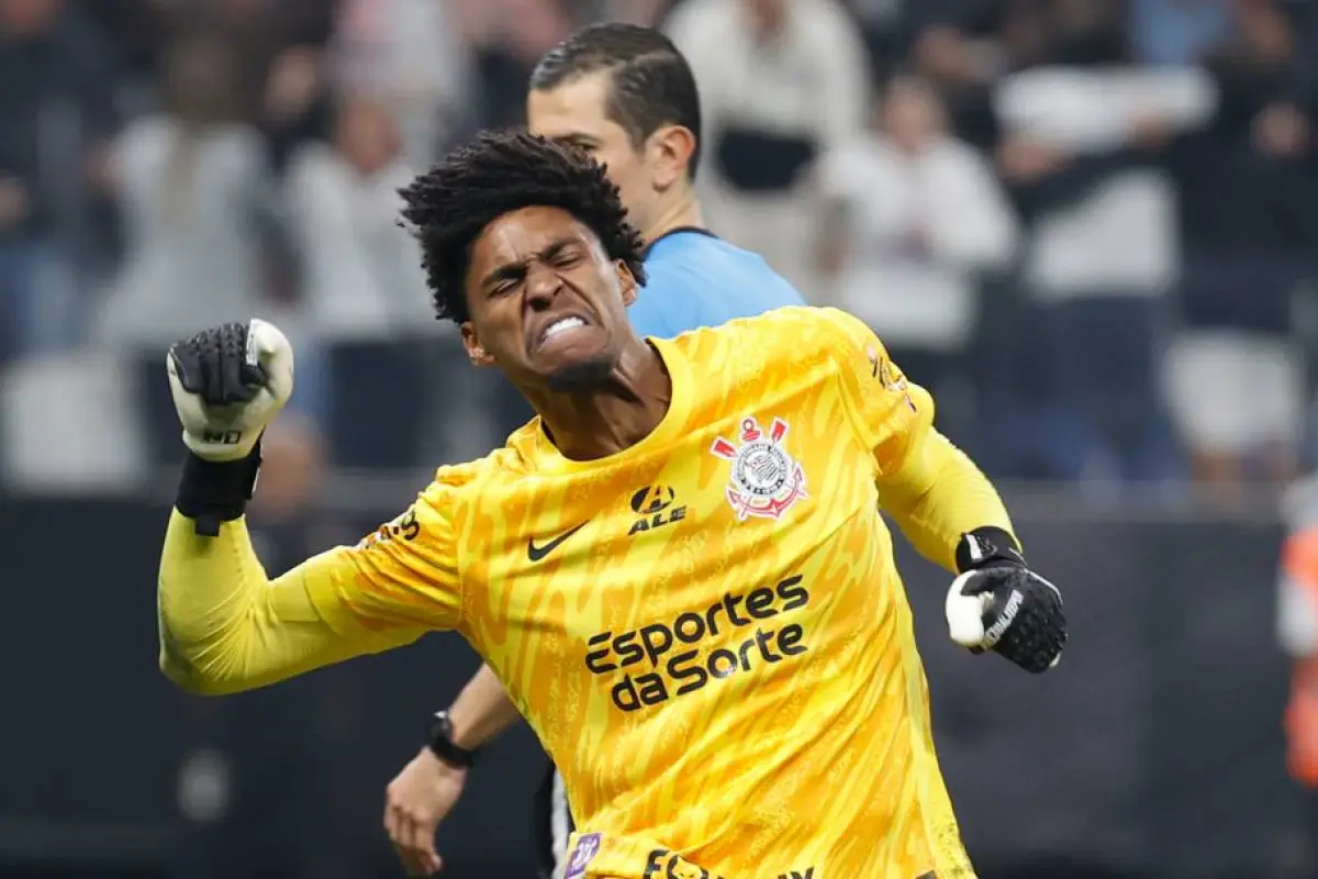 Portero del Corinthians, Hugo Souza