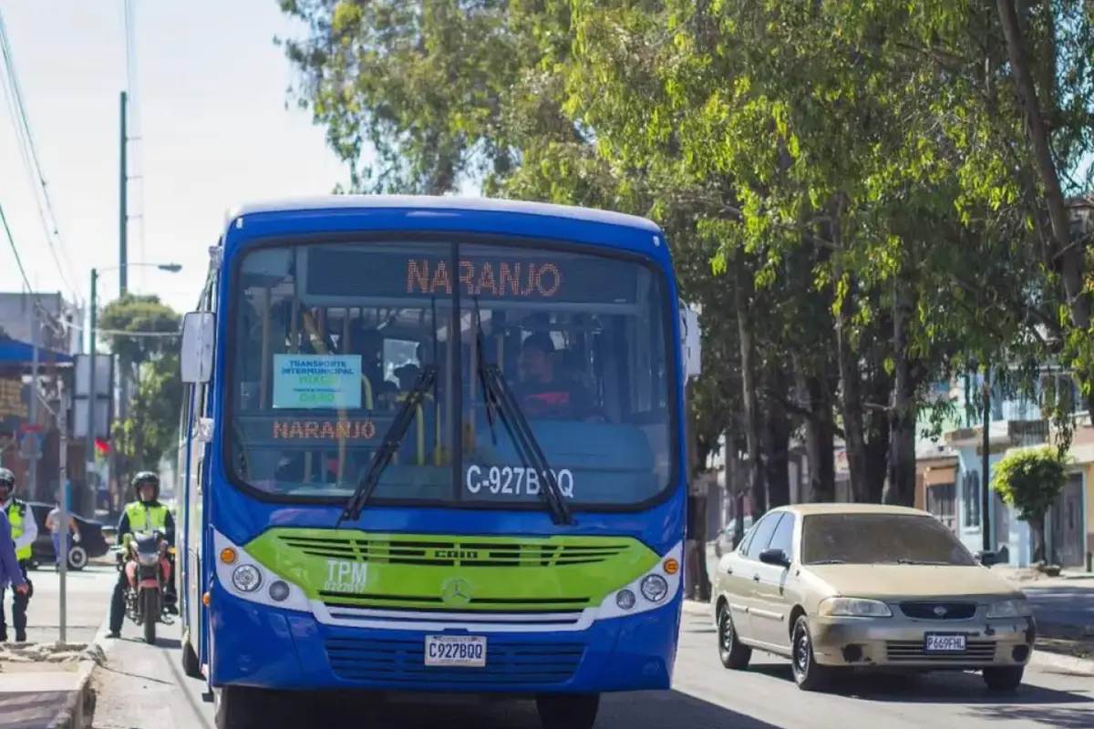 El alza que quedó suspendida aplicaba al transporte de Mixco., Archivo.