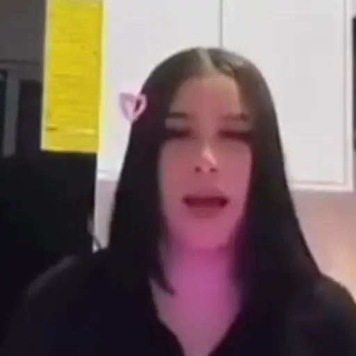 Influencer es arrestada en República Dominicana tras agredir a su hijo durante transmisión en vivo. ,Redes sociales.