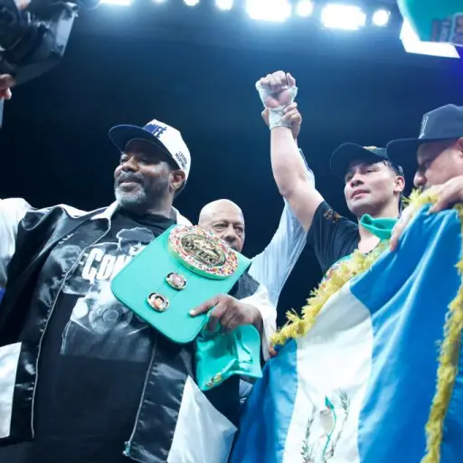 Victoria de Lester Martínez en el boxeo genera felicitaciones de Arévalo y Herrera. ,@alexephotography1 
