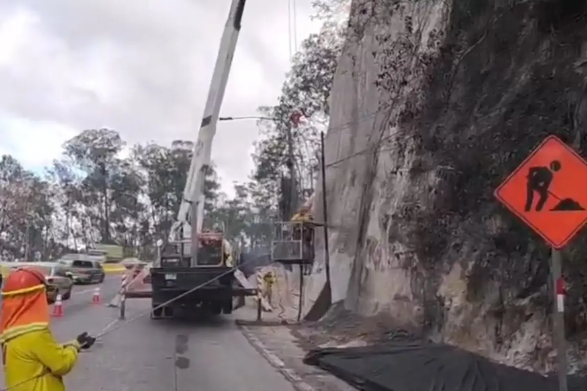 Los trabajadores se concentran en el km. 10 de la ruta al Pacífico, con sentido hacia la capital., Captura de pantalla.