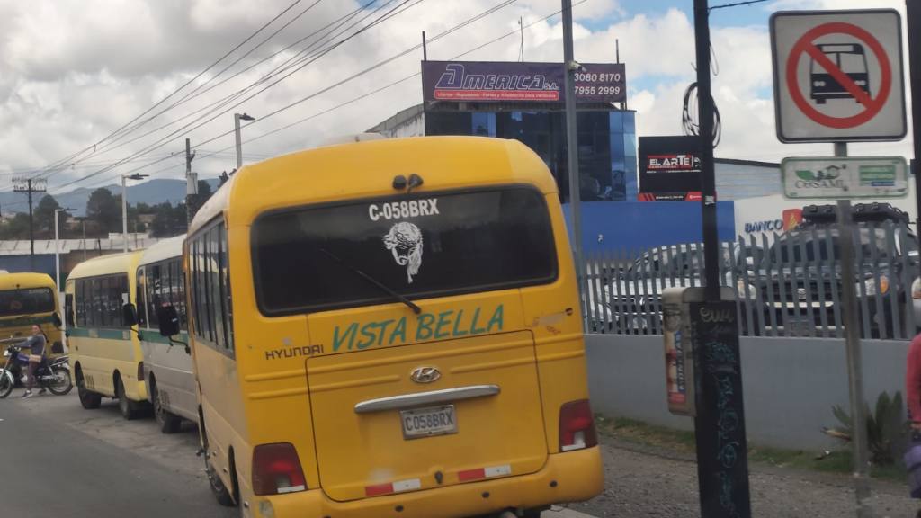 Suspenden el servicio de transporte urbano en Quetzaltenango | Alex Meoño