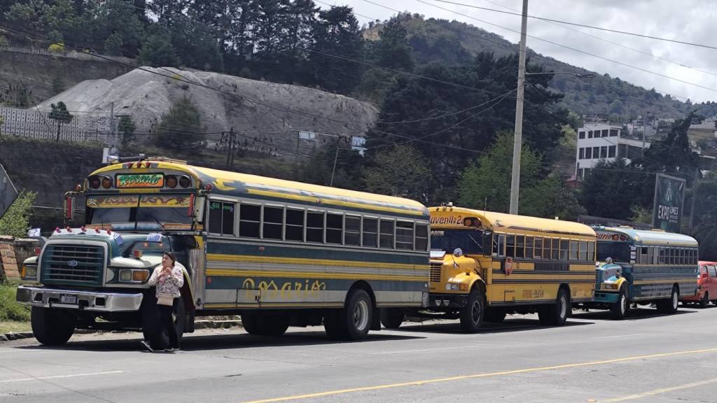 Suspenden el servicio de transporte urbano en Quetzaltenango | Alex Meoño