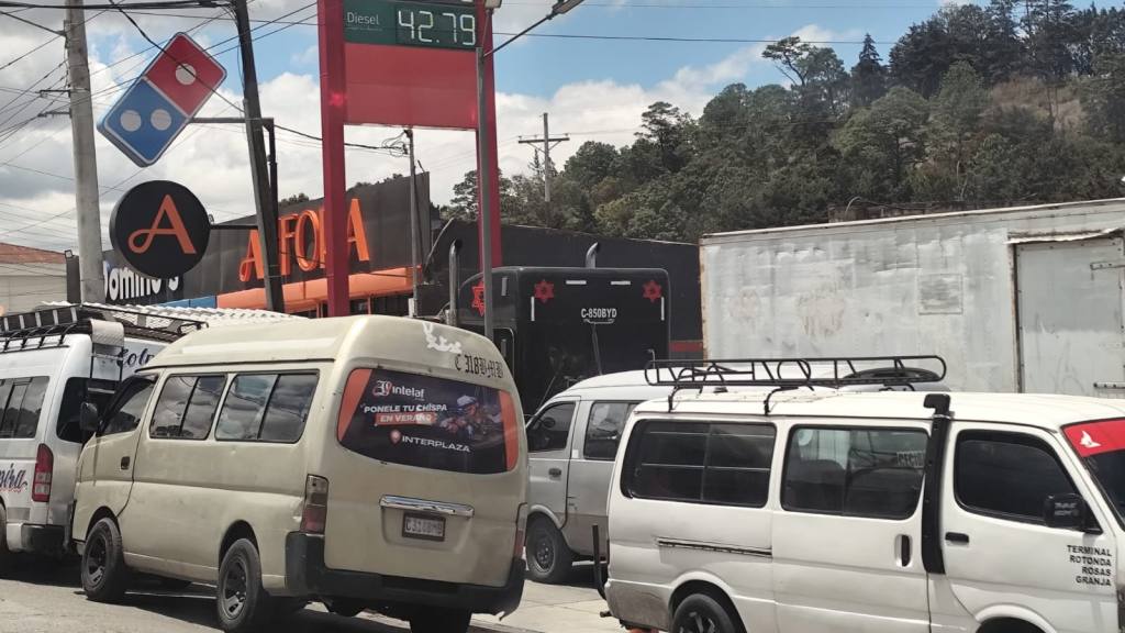 Suspenden el servicio de transporte urbano en Quetzaltenango | Alex Meoño