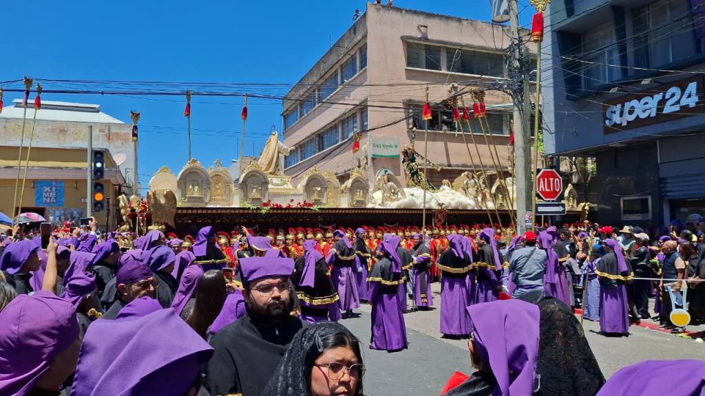 Rinden alabanza y gratitud a Jesús Nazareno de los Milagros | Alex Meoño