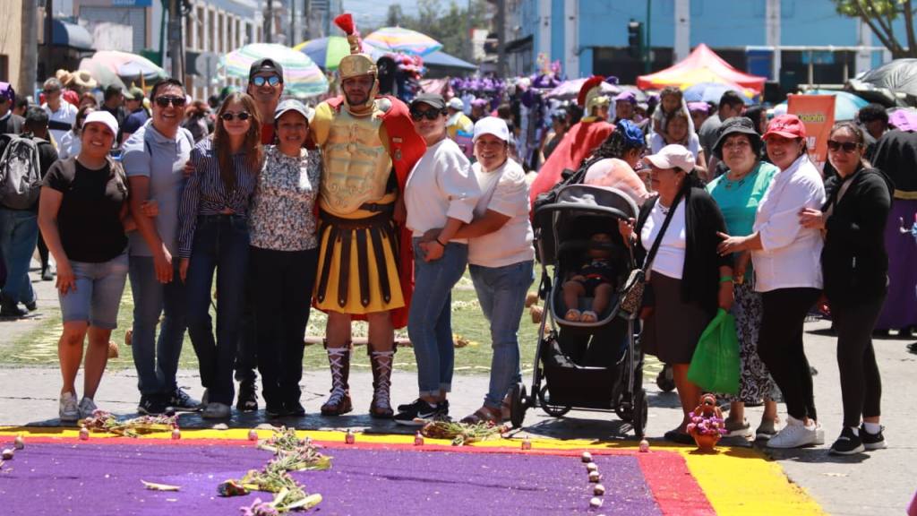 Agradecimiento en el recorrido de Jesús de los Milagros | Alex Meoño