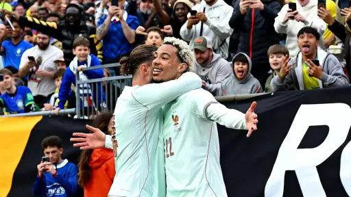 El delantero francés Hugo Ekitike se perderá el Mundial 