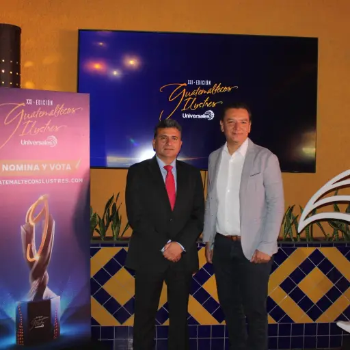 Galardón Guatemaltecos Ilustres ,Cortesía