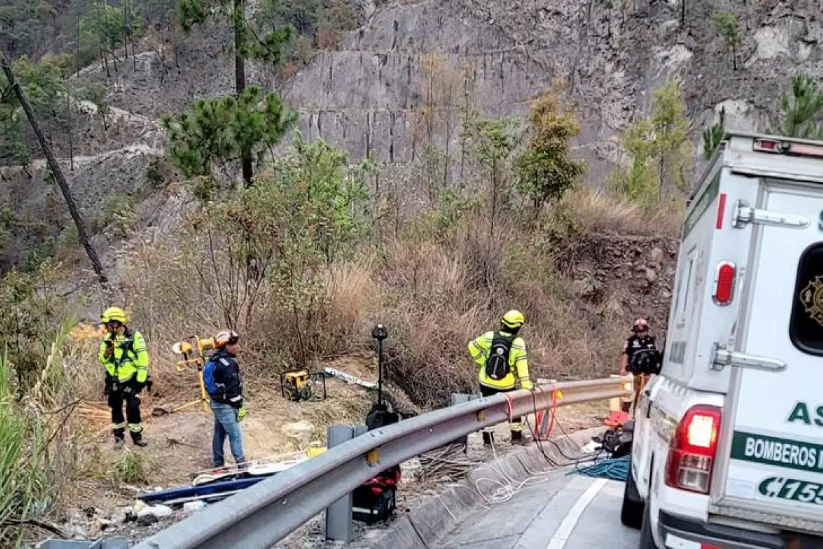 ., Bomberos Municipales Departamentales