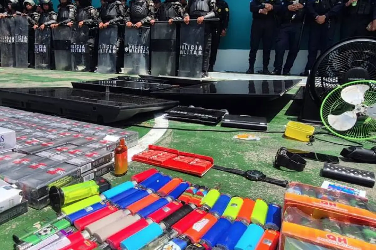 Objetos decomisados en el Centro Preventivo para Hombres y Mujeres de Chimaltenango., Mingob