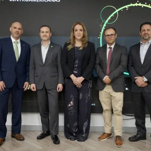 Mejores Empresas ,Cortesía