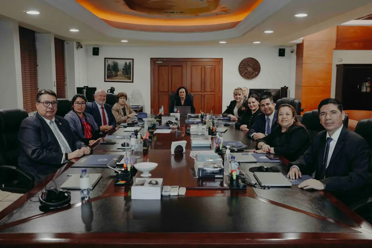 Los magistrados titulares y suplentes de la Corte de Constitucionalidad (CC) toman posesión para el período 2026-2031., F. Bermejo/CC