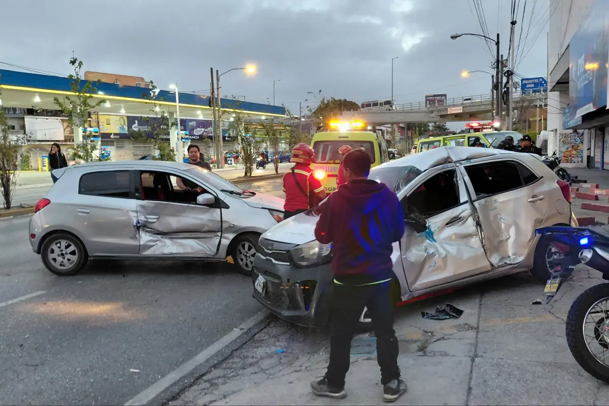 ., Bomberos Municipales