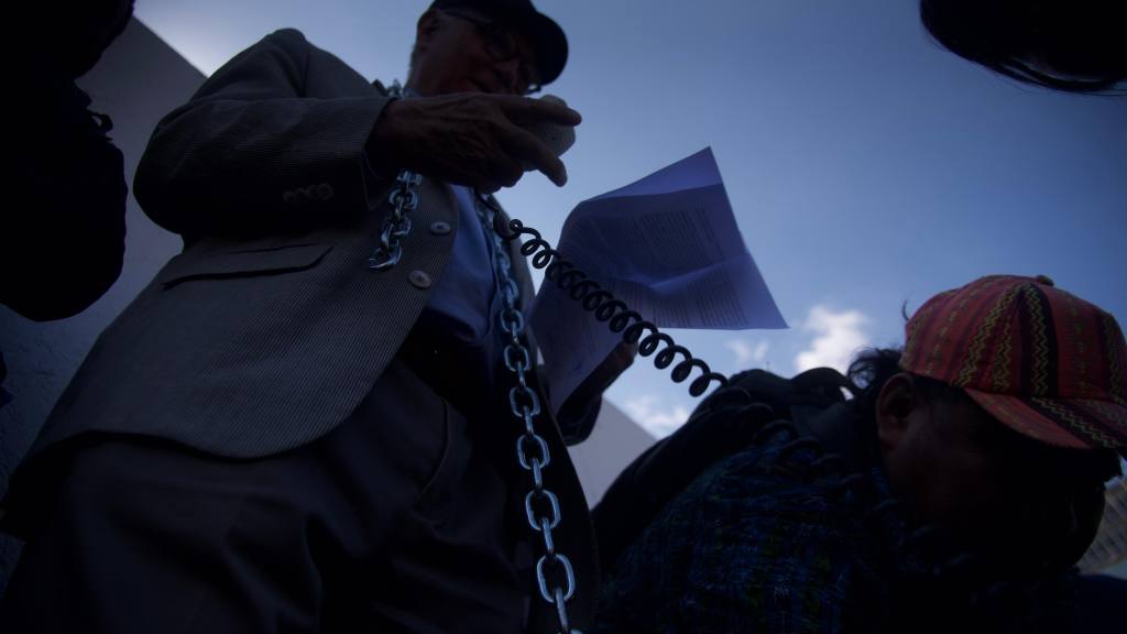 Caminata en la capital deex presos políticos  | Omar Solís/EU