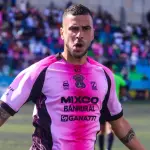 Diego Casas quiere impedir la consagración de Nicolás Martínez  t