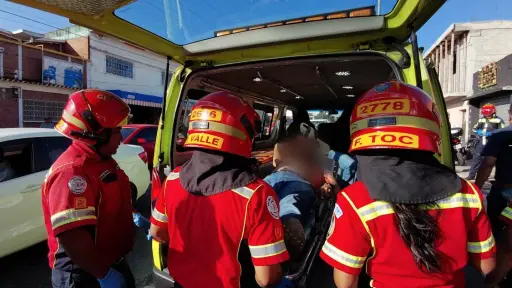 Disparan contra conductor de vehículo en zona 12