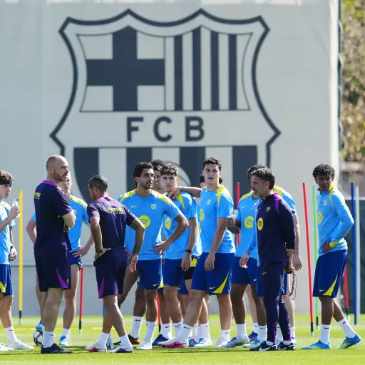 Entreno del Barcelona previo al derbi ante Espanyol   