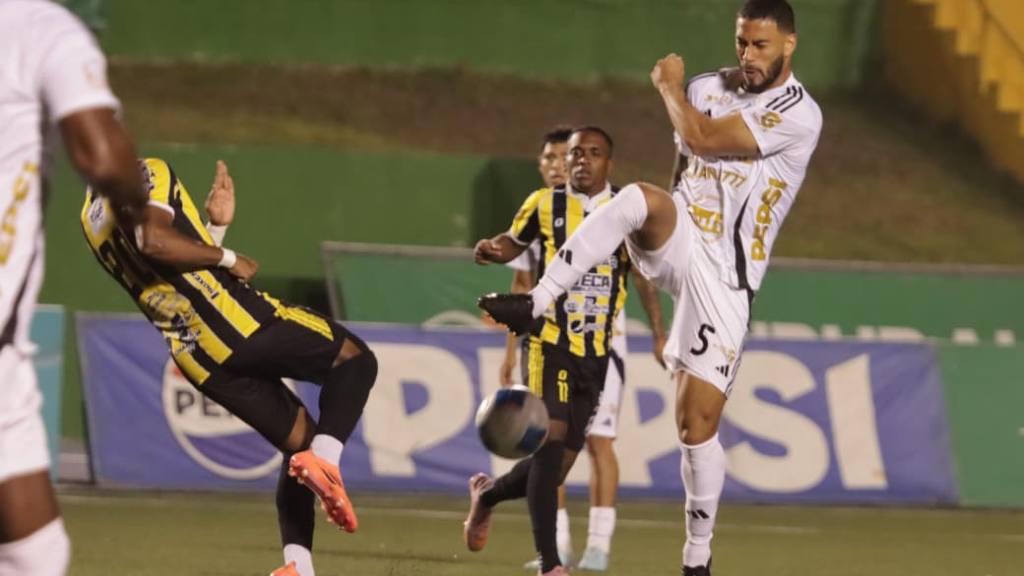 Clausura 2026: Comunicaciones vs. Aurora  | Alex Meoño 