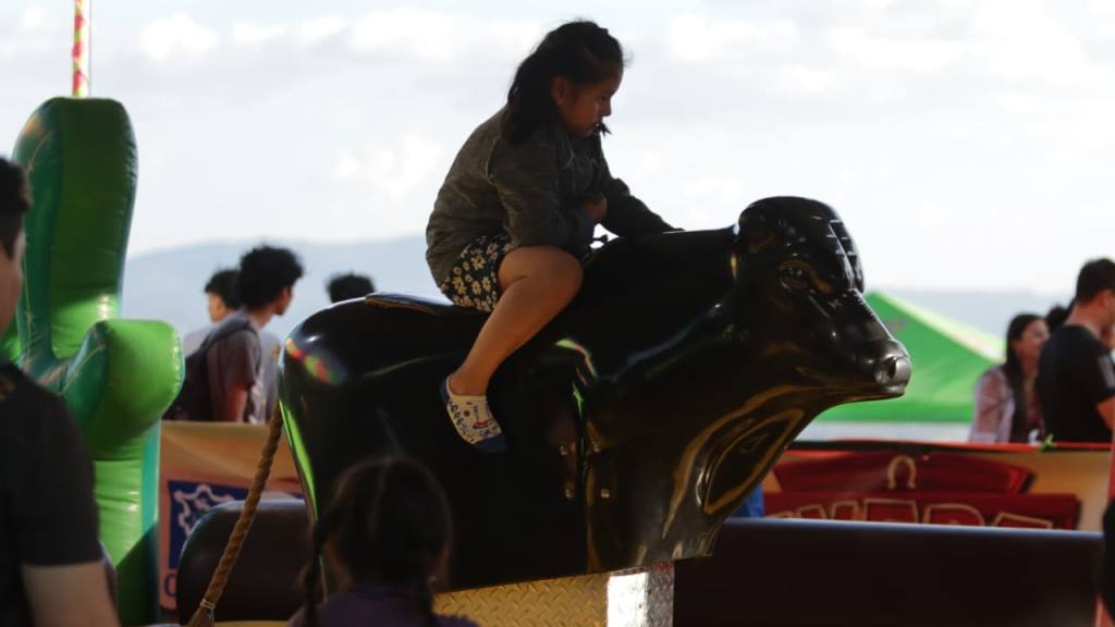 Celebran el Festival de la Juventud en Plaza Berlín, zona 13 | Alex Meoño