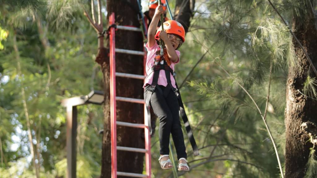 Celebran el Festival de la Juventud en Plaza Berlín, zona 13 | Alex Meoño