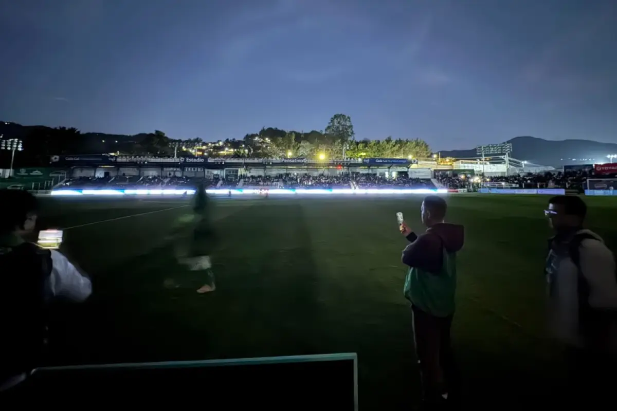 Panorámica del estadio Pensativo de la Antigua Guatemala 
