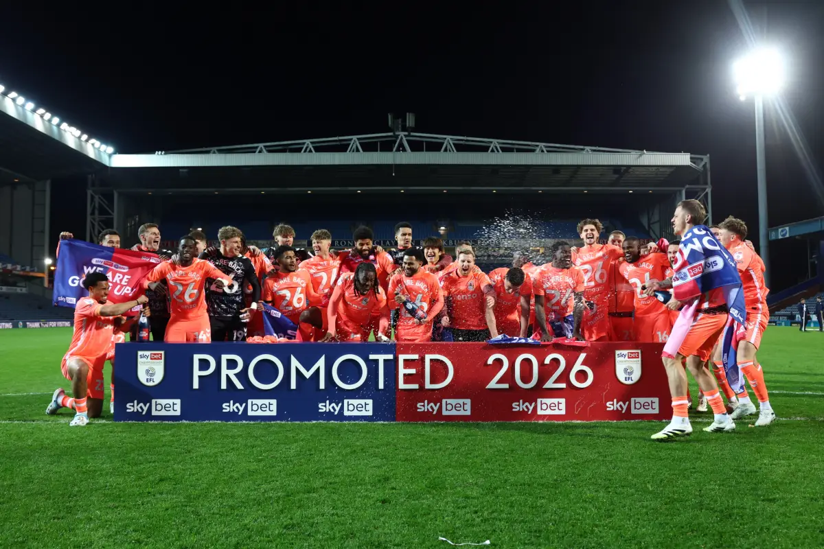 Él Coventry City asciende a la Premier League - Coventry City