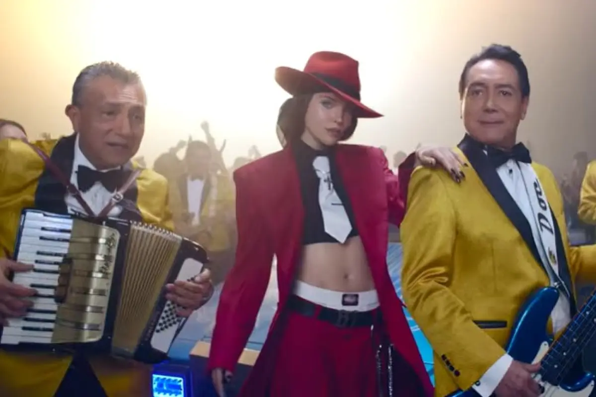 Belinda y Los Ángeles Azules se visten de futbol para el 2026 