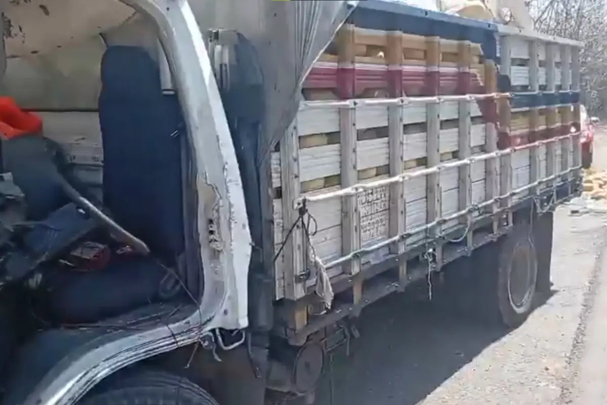 El accidente causó heridas en el conductor de un camión cargado con melones., Captura de pantalla. 
