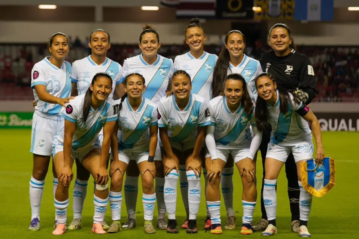 Selección de Guatemala que cayó ante Costa Rica 