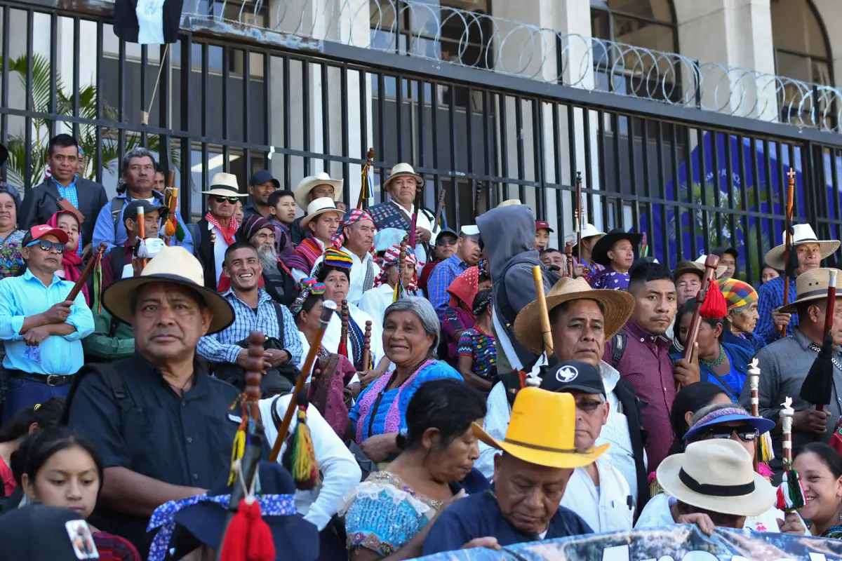 Representantes de organizaciones sociales manifestaron el viernes pasado frente a la CSJ.,  EFE/ Alex Cruz