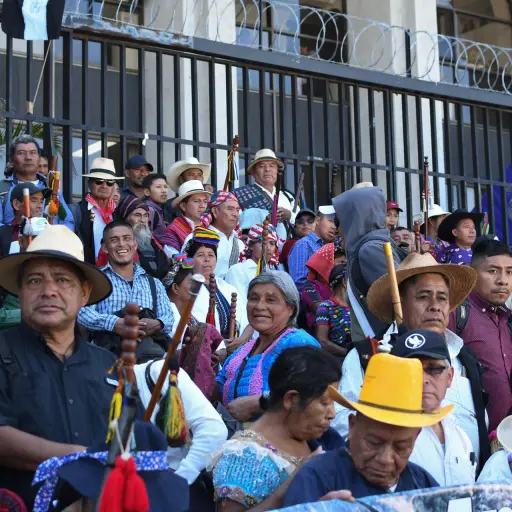 Representantes de organizaciones sociales manifestaron el viernes pasado frente a la CSJ. , EFE/ Alex Cruz
