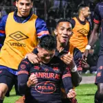 Municipal vence a Marquense y toma el liderato de forma momentánea t