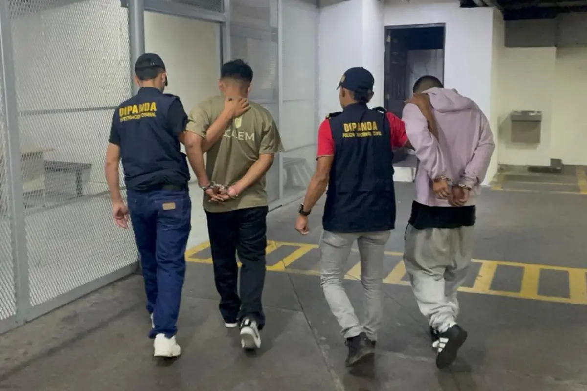 Los detenidos fueron llevados a la Torre de Tribunales, para ser presentados ante un juez., PNC de Guatemala.