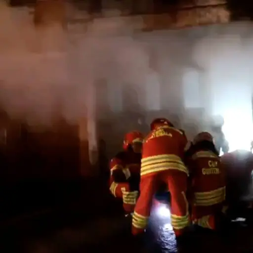 . ,Bomberos Municipales