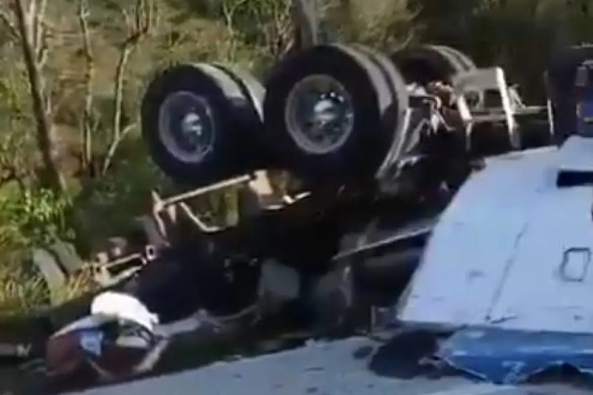 Choque entre bus y camión en Honduras, Captura de pantalla de la red social X