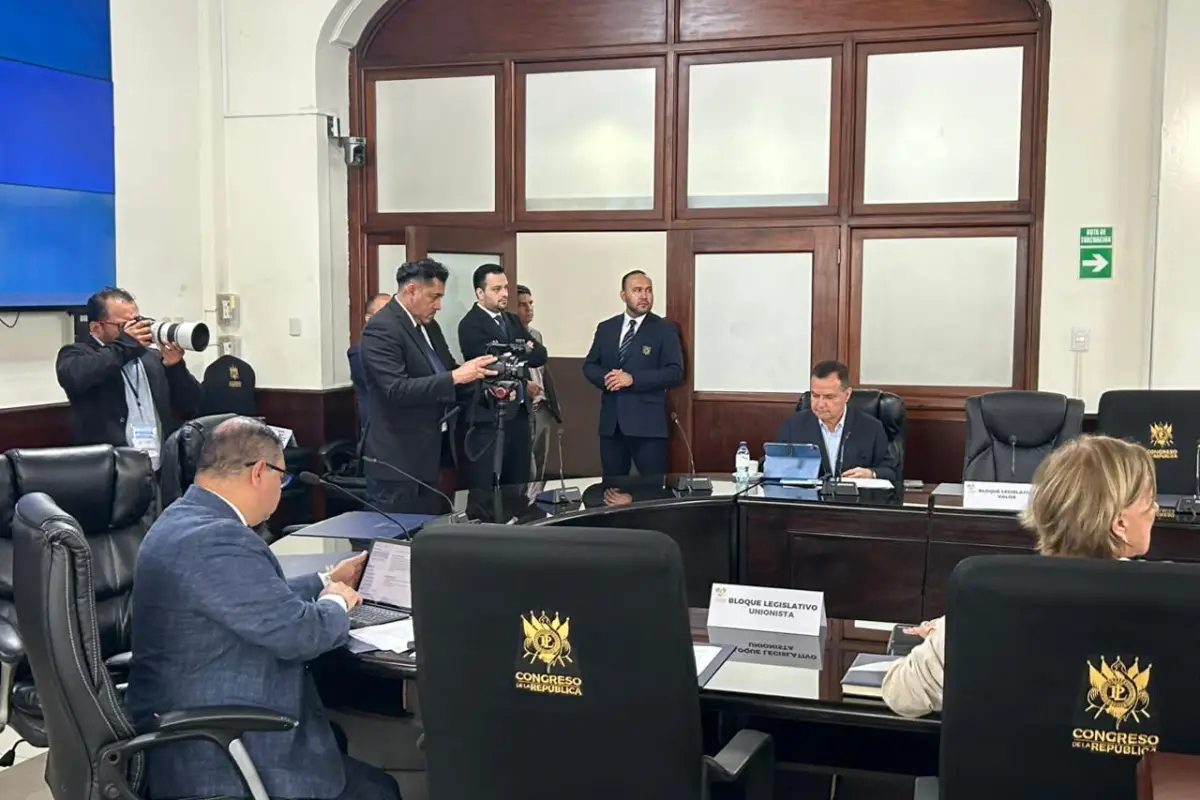 Reunión de la instancia de jefes de bloque en el Congreso el lunes 6 de abril de 2026., Dayana Rashón/EU