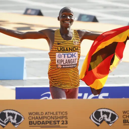 Victor Kiplangat, ganador de la prueba de maratón en el Mundial de Atletismo en 2023 - EFE