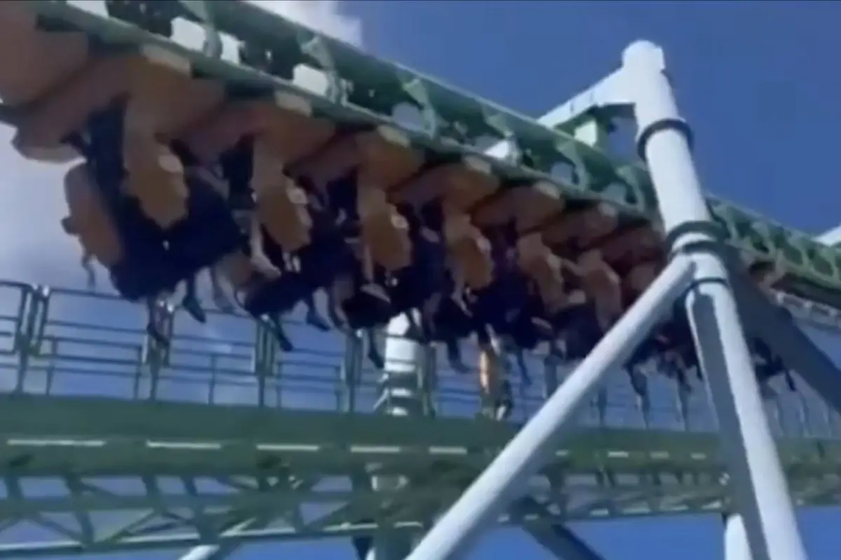 Video evidencia momentos críticos en juego mecánico., Captura de pantalla video de X.