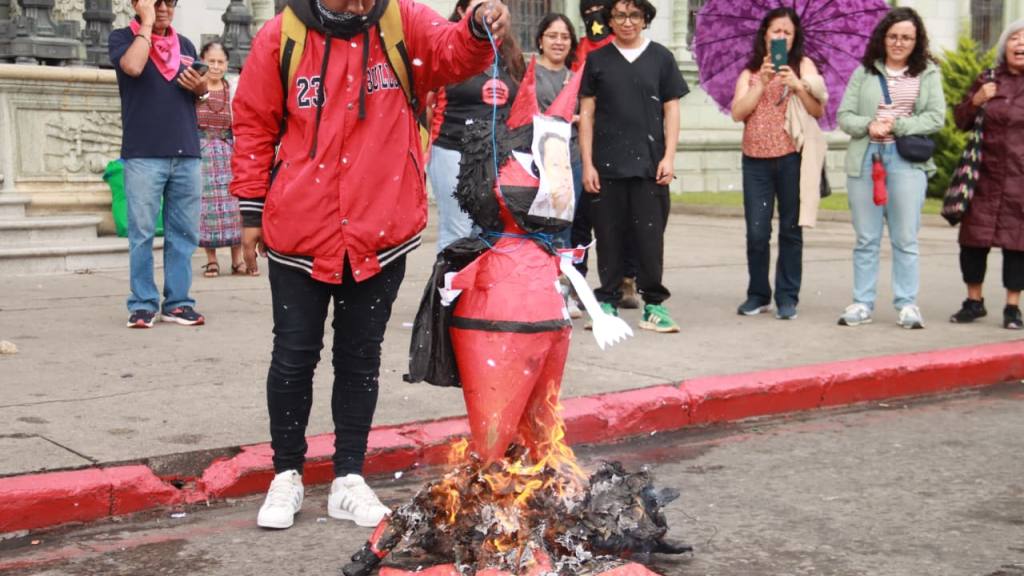 Denuncian maniobras para intento de fraude electoral en USAC | Alex Meoño