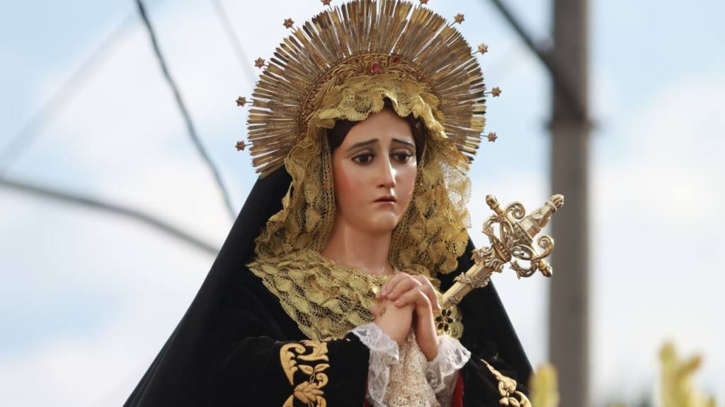 Virgen de la Soledad lleva bendición en el Sábado de Gloria | Álex Meoño
