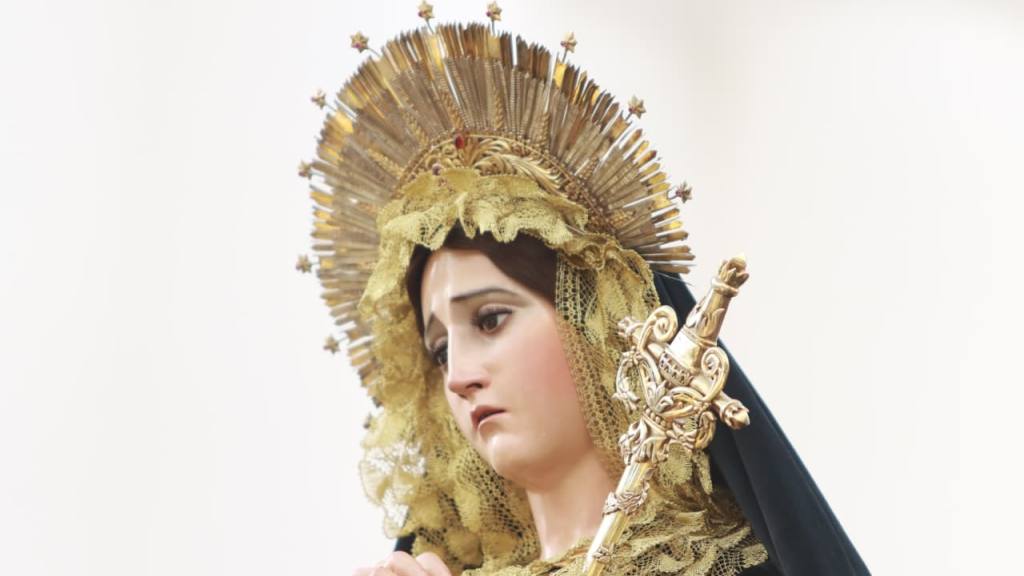 Virgen de la Soledad lleva bendición en el Sábado de Gloria | Álex Meoño