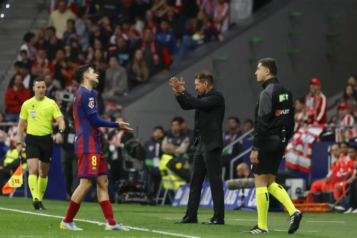 Diego Simeone en el partido entre Atlético de Madrid y Barcelona - EFE