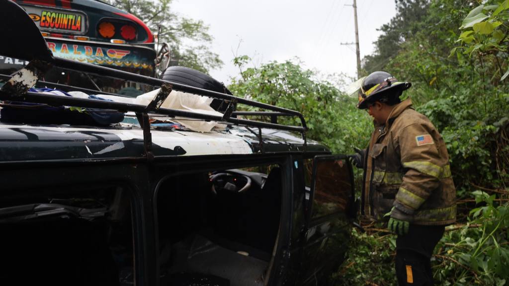 Accidente de autobús deja un fallecido y 10 heridos en ruta a Escuintla | Bomberos Voluntarios