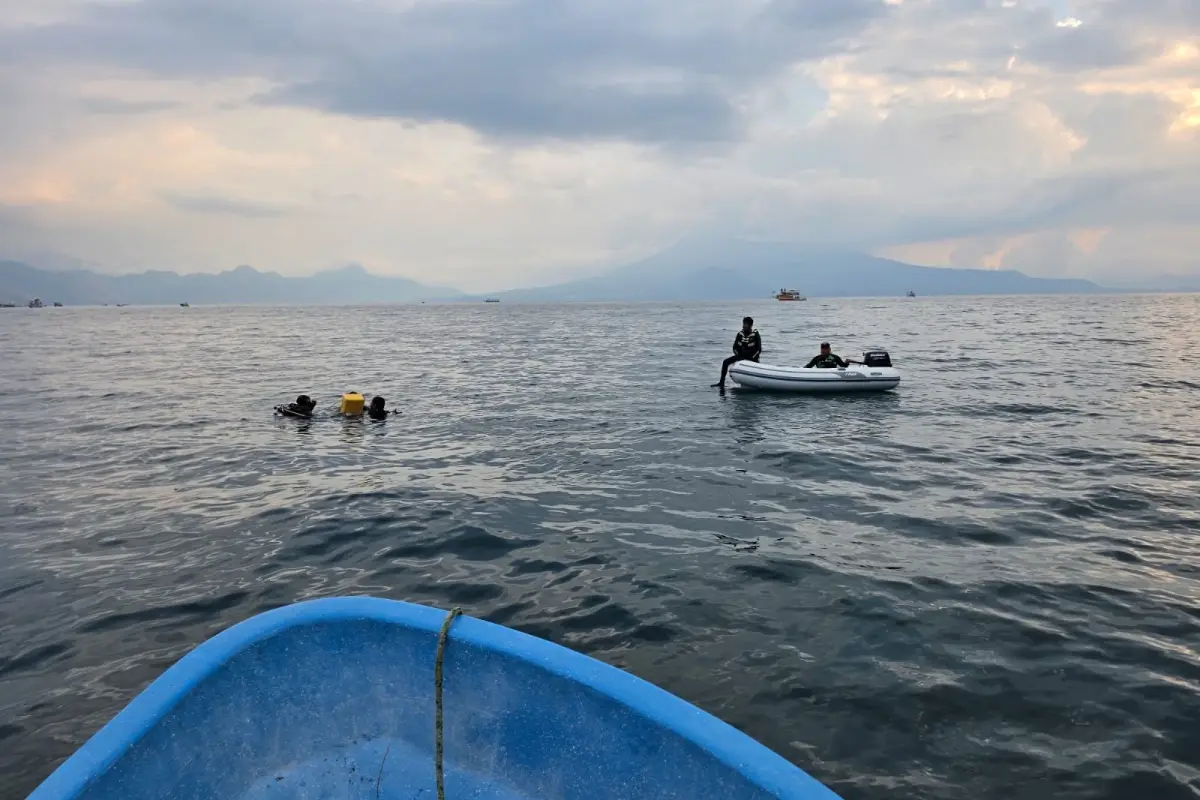 Los cuerpos de rescate recibieron los llamados de alerta a las 15:30 horas., Bomberos Voluntarios.