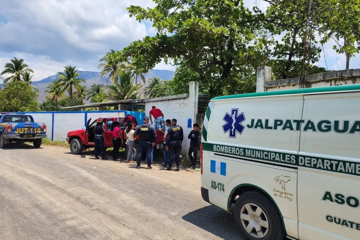 Bomberos Municipales Departamentales lamentaron el deceso de tres personas por ahogamiento en el departamento de Jutiapa., Bomberos Municipales Departamentales. 