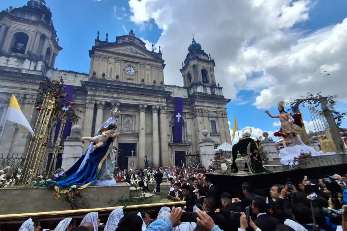 Fieles celebraron el encuentro entre Jesús Resucitado y la Virgen de la Alegría., Alex Meoño 